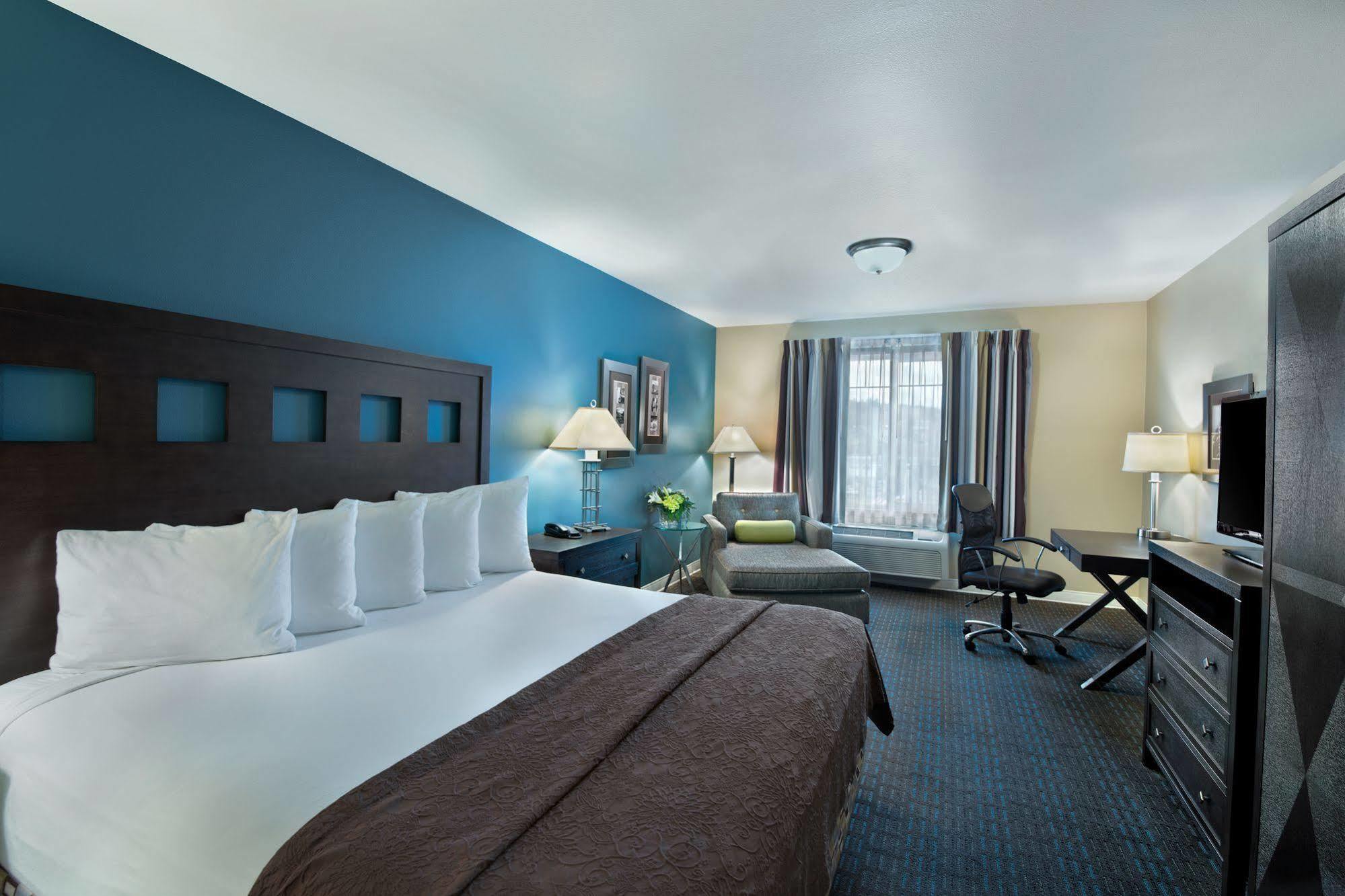 Oxford Suites Silverdale Exteriér fotografie