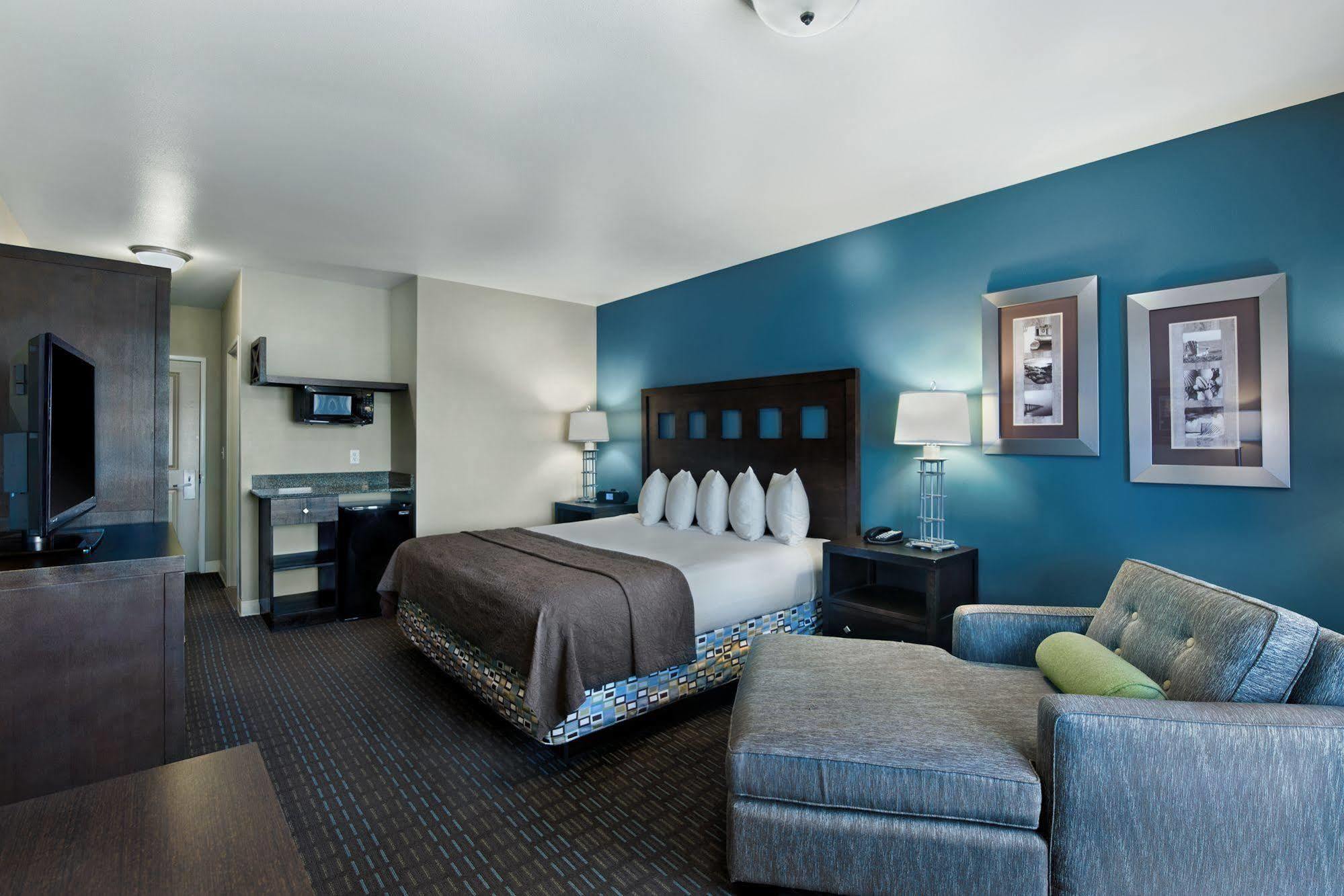 Oxford Suites Silverdale Exteriér fotografie