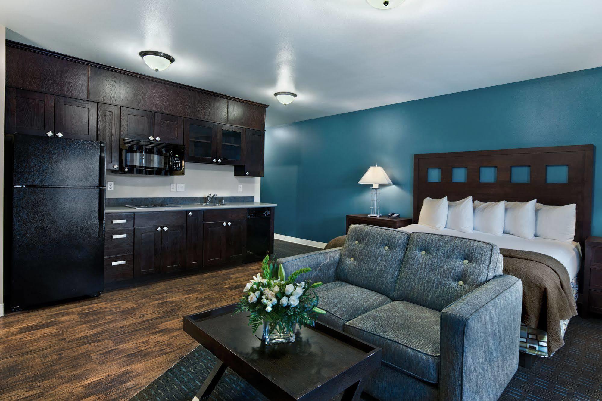 Oxford Suites Silverdale Exteriér fotografie